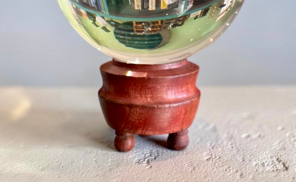 Crystal Ball Stand