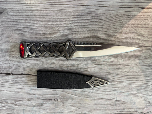 Sgain Dubhs Celtic Dagger (red)